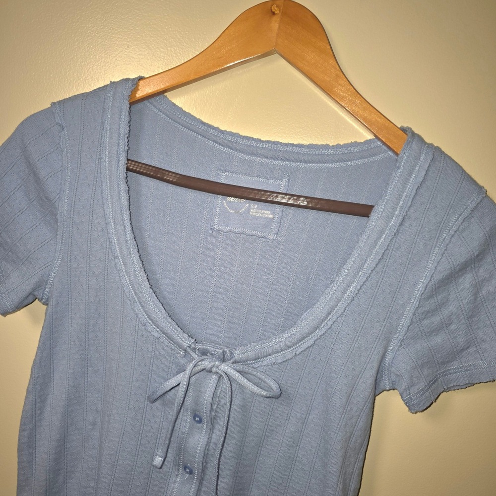 Aerie Women Blue Ribbed Button‎ Front Tie Neck Short Sleeve Top 078-5496-3833 S - Picture 2 of 7